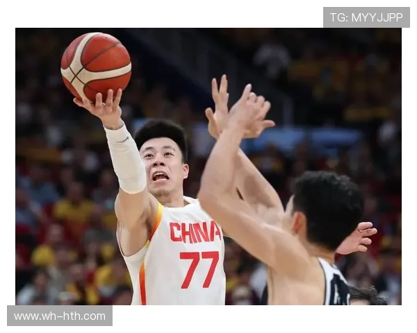 上海篮球队在世界杯预选赛中以78分稳居积分榜首位展现强劲实力